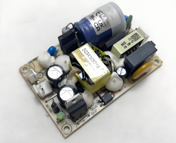 精準控制明緯電源助力工業機器人實現精細作業