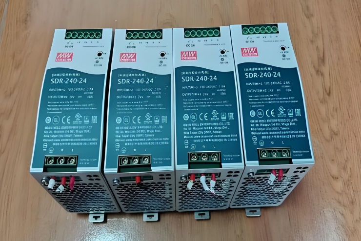 明緯導軌式電源精準適配滿足多樣工業需求