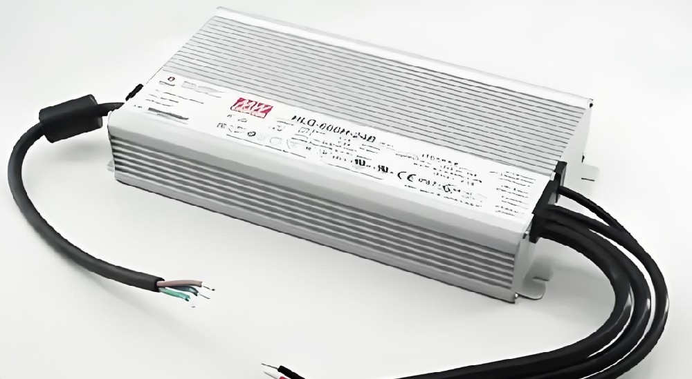 明緯 PLP 系列照明電源卓越品質點亮照明新高度