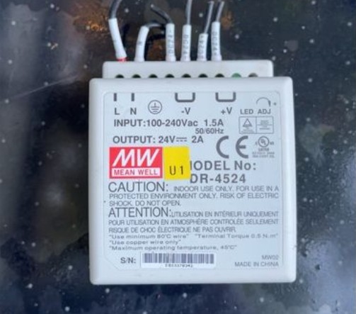 智能芯驅動明緯插墻式資通訊電源開啟智慧供電新潮流